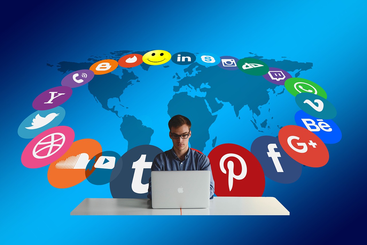 ¿Cómo formarse para ser community manager?